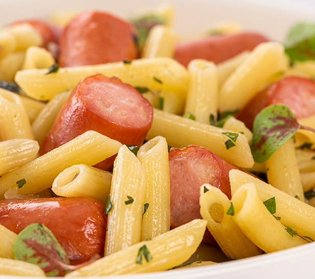 Pasta con salchicha de queso 