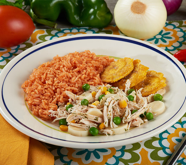 Ensalada de maíz dulce, palmitos y  pollo 