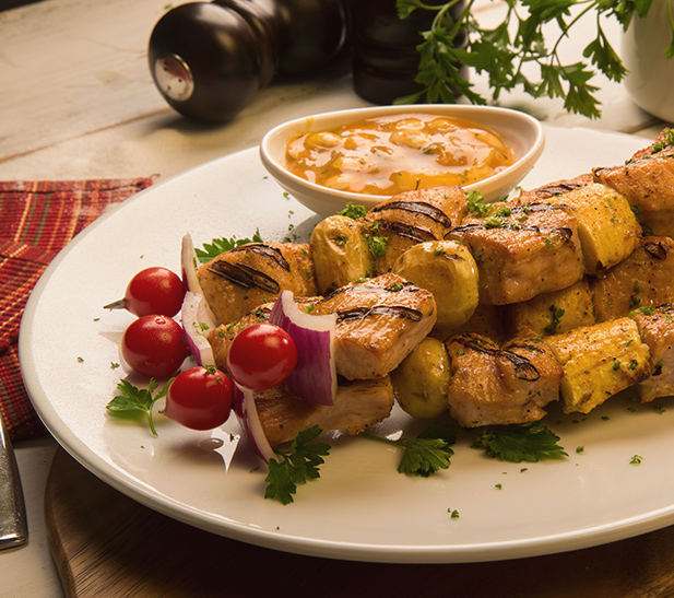 Pinchos criollos con pavo