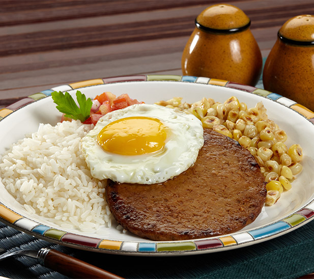 Hamburguesa churrasco con choclo frito