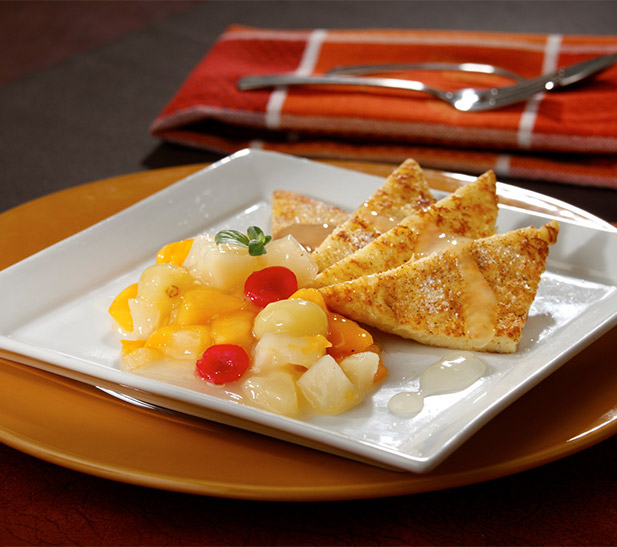 Tostada francesa con relleno de frutas 